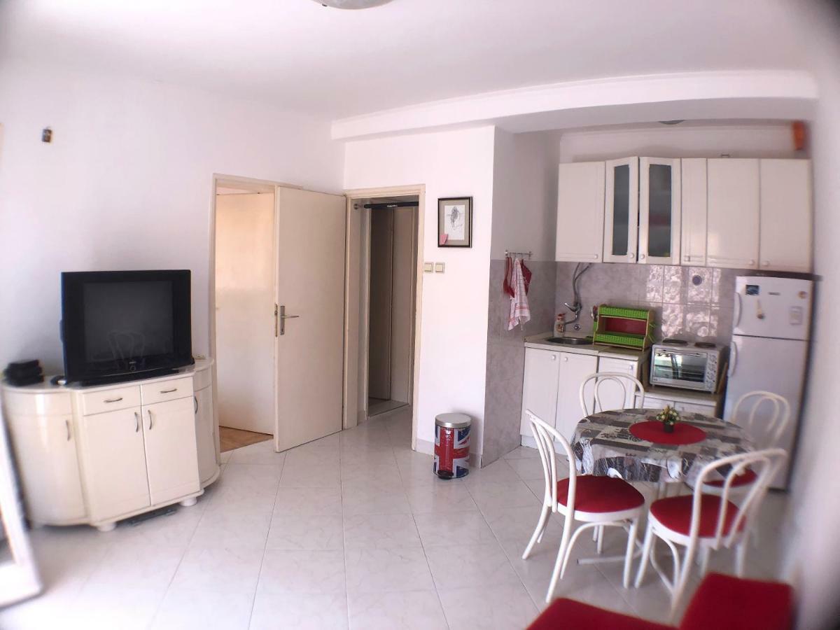 One Bedroom Apartment 500M From The Beach Будва Экстерьер фото